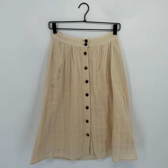 Callahan Creme Kira Tortoise Button Front Skirt & Fiona Button Up Matching Set - Picture 8 of 13